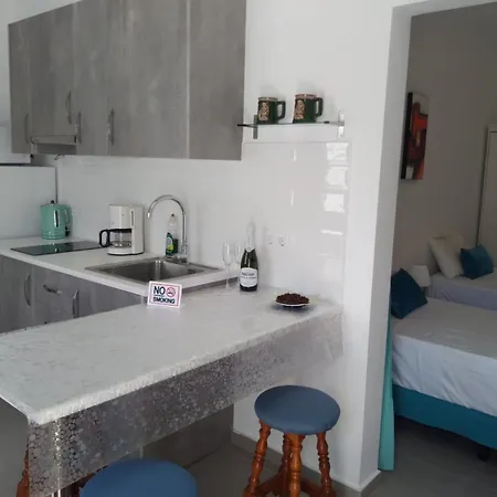 Yumbo Rainbow Homes C *