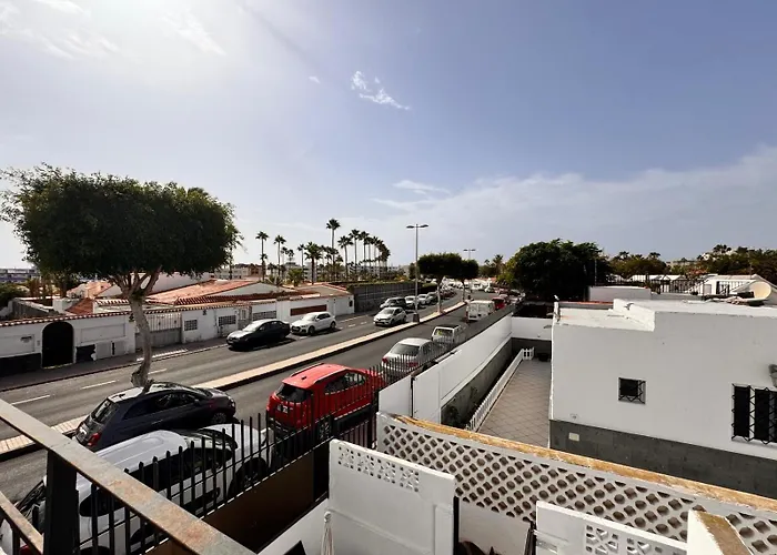 Yumbo Rainbow Homes C * Maspalomas (Gran Canaria)